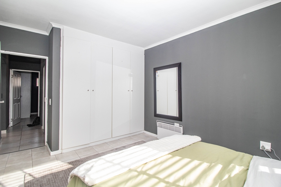 2 Bedroom Property for Sale in Fish Hoek Western Cape